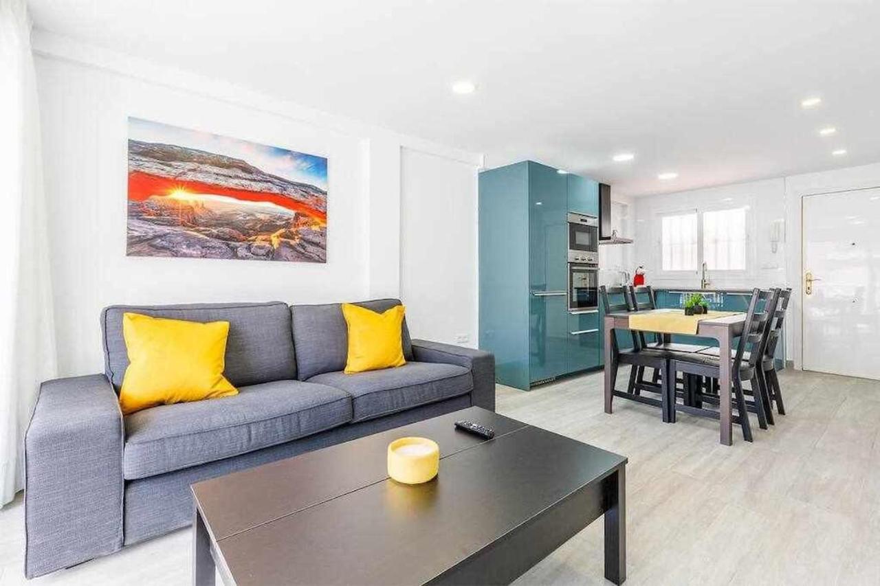 A&N Jalisco Apartment Torre Del Mar Luaran gambar
